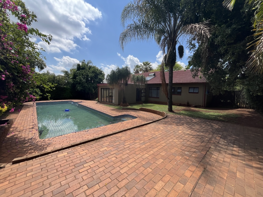 3 Bedroom Property for Sale in Safari Gardens North West